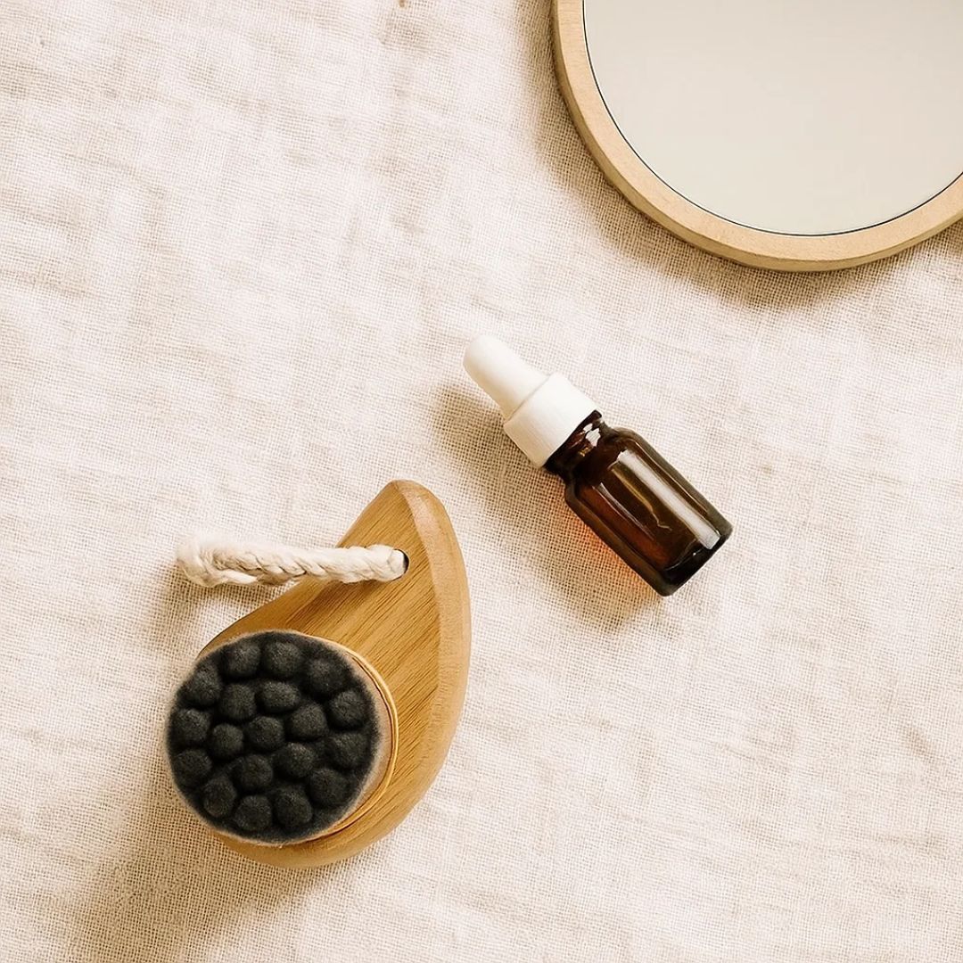 Fair Cepillo Masajeador y Limpiador Nano Pequeño Facial con Mango de Bambú