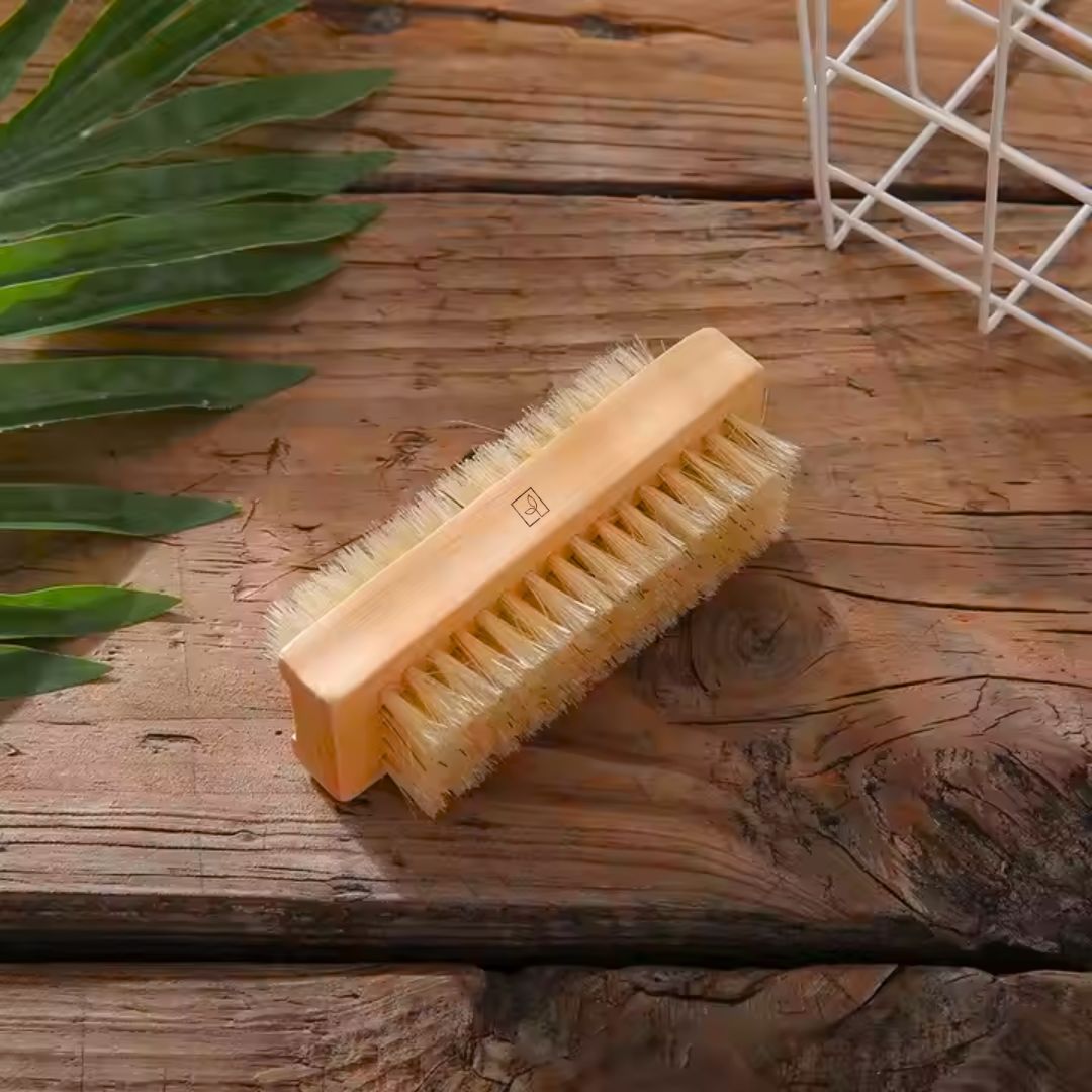 Fair Cepillo para Manos y Uñas con Mango de Bambú y Cerdas de Sisal