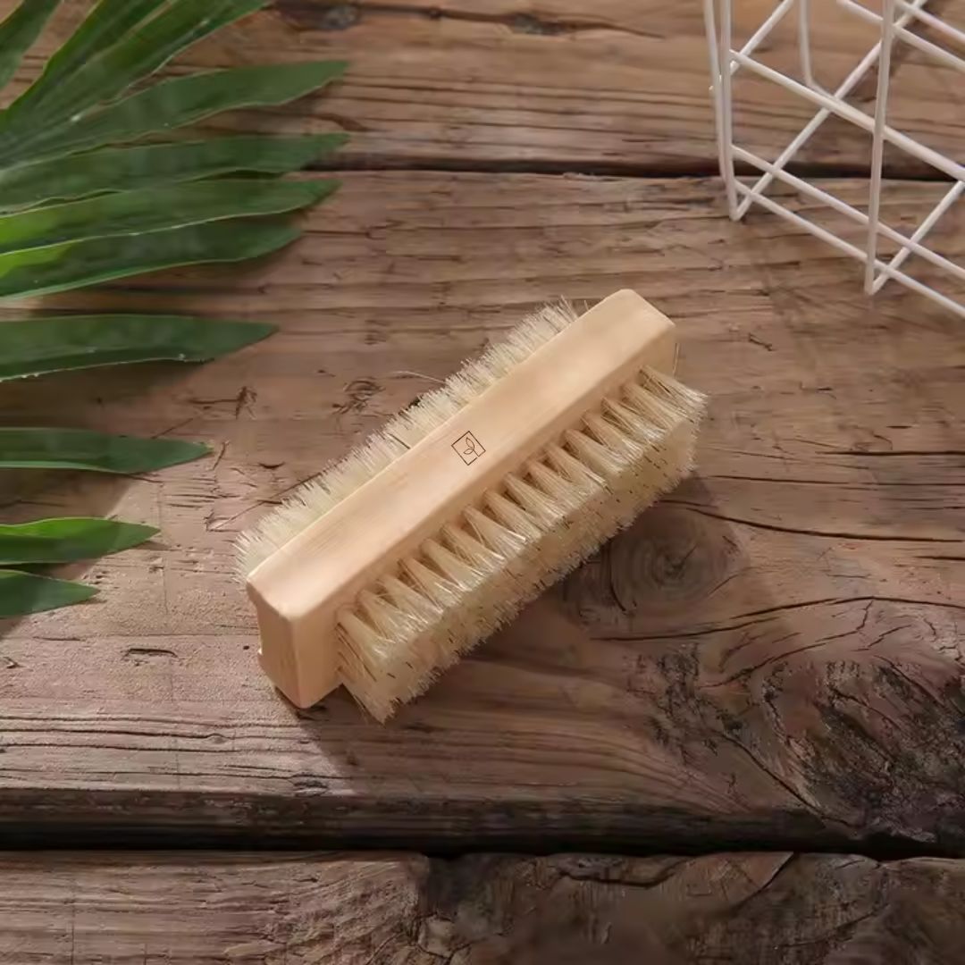 Fair Cepillo para Manos y Uñas con Mango de Bambú y Cerdas de Sisal