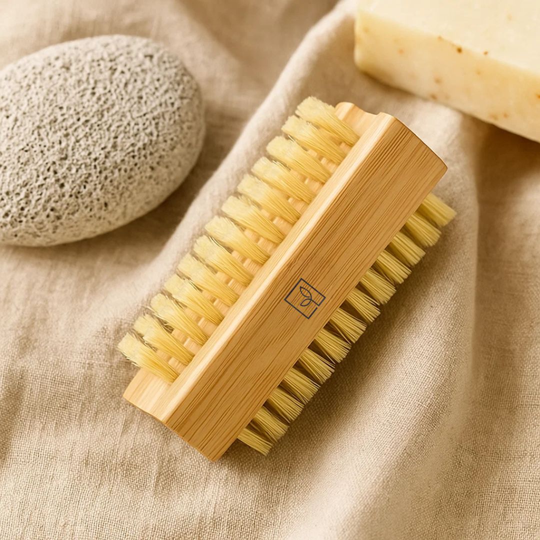 Fair Cepillo para Manos y Uñas con Mango de Bambú y Cerdas de Sisal